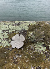 Load image into Gallery viewer, FABA2000-J004 / Four-leaf clover hairpin