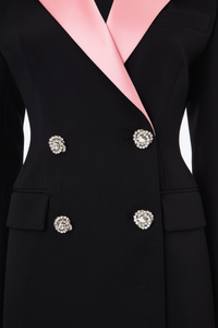 FAB2139-F2333 / Light wool jacket with pink Duchesse collar